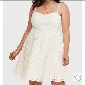 🔥TORRID Ivory Eyelit Mini Dress